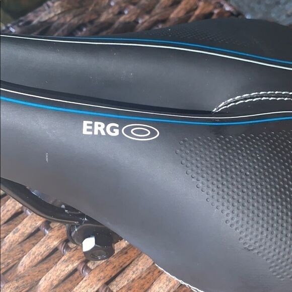 Gel Max Seat Pad  - Picture 2 of 8